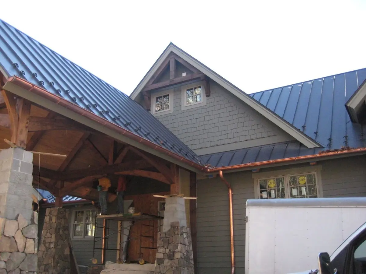 Craftsman Roofing team delivering quality roofing work in Terre Grande